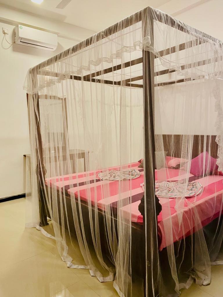 Gihan Guesthouse Мириса Екстериор снимка