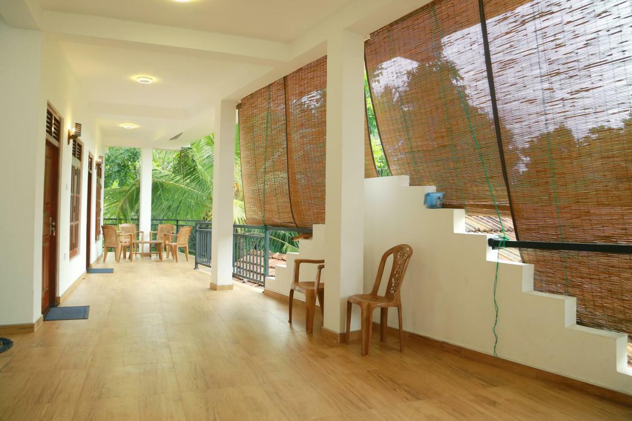 Gihan Guesthouse Мириса Екстериор снимка
